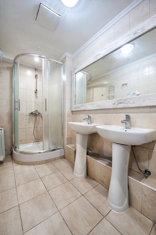 Pallet Hostel Kiev Eksteriør billede